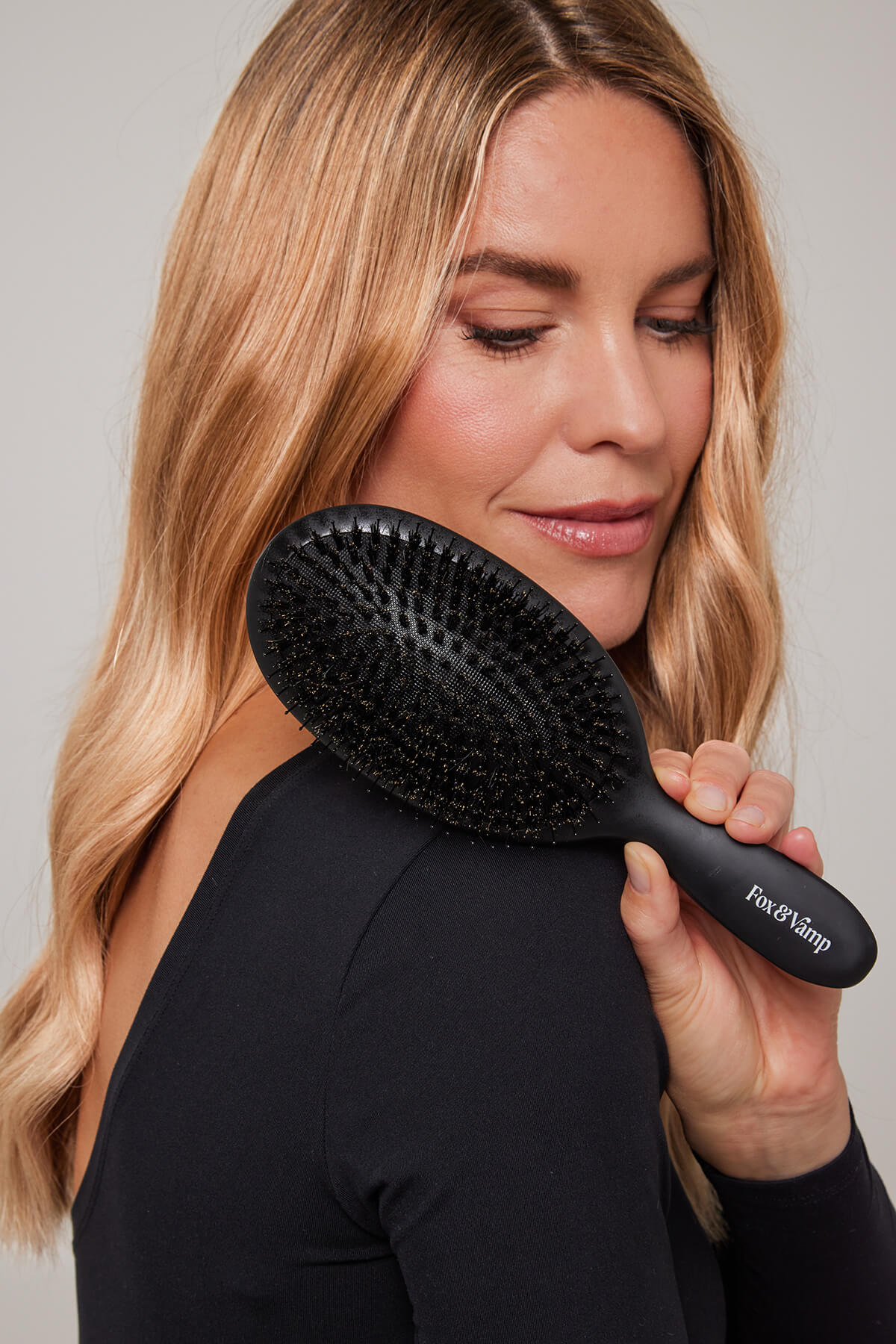 Fox and Vamp Hair Extensions Brush